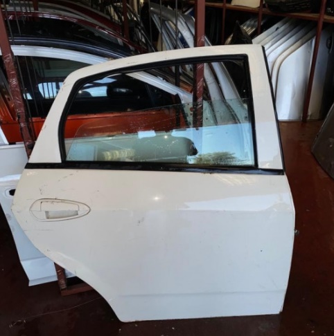 IKINCI EL CIKMA FIAT LINEA CIKMA ORIJINAL SAG ARKA KAPI 1